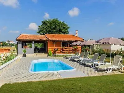 Romantic Villa Sejdic Pula 3*,